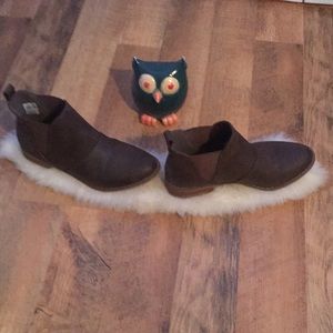 “ROCKET DOG” ANKLE BOOTS